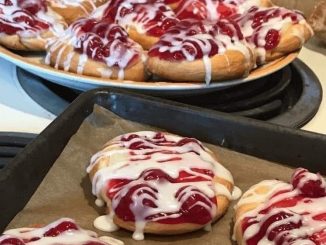 SIMPLY CHERRY DANISH