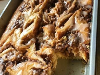 Cinnabon Cinnamon Roll Cake