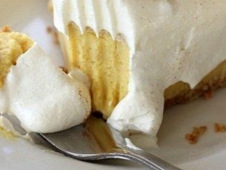 Creamy Eggnog Pie