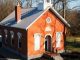 150-yr-old schoolhouse is turned into cozy home that leaves you in awe when you step inside