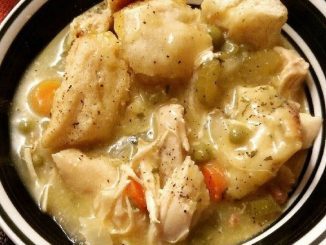 Crockpot Chicken & Dumplings